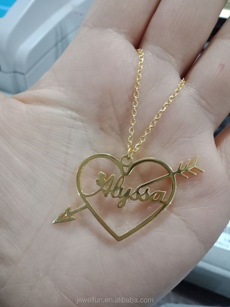 Custom Arabic Name Necklace – Personalized Calligraphy 24