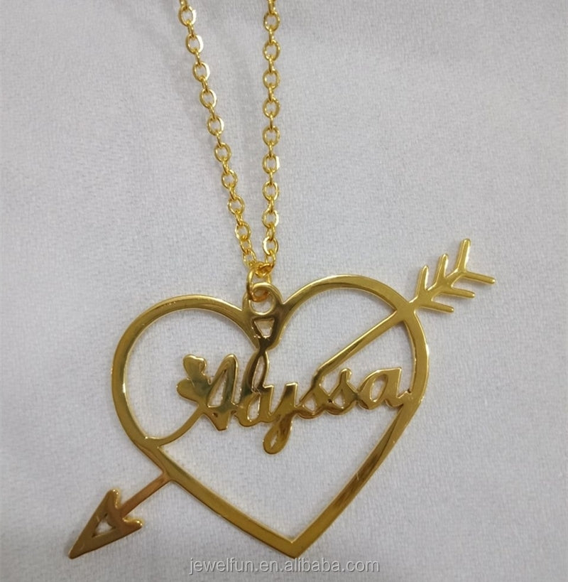 Custom Arabic Name Necklace – Personalized Calligraphy 24